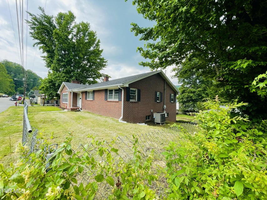 Photo #3: 201 Brown Street