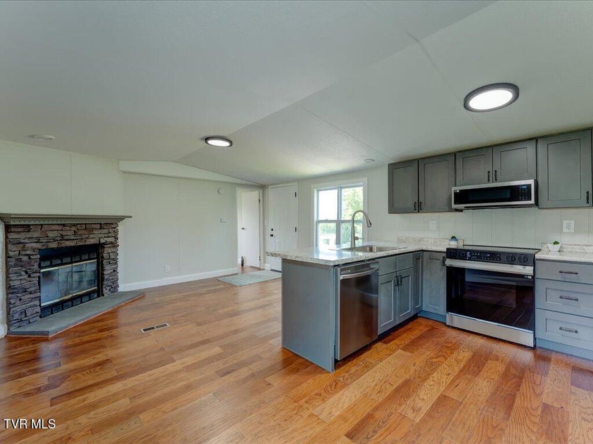 Photo #6: 5950 Mount Carmel Road