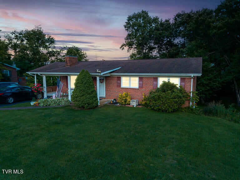 Photo #2: 16319 Mary Street