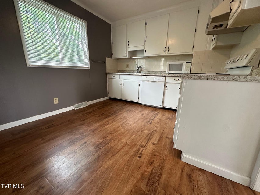 Photo #19: 1238 Holyoke Street