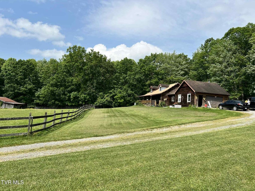 Photo #8: 12615 Star Branch Road
