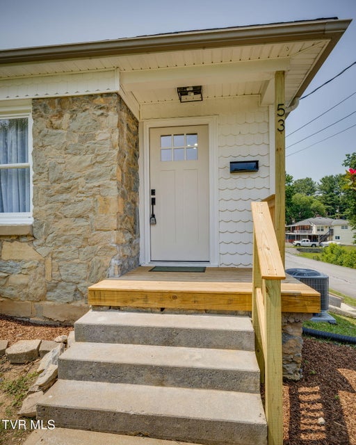 Photo #4: 53 Tremont Place