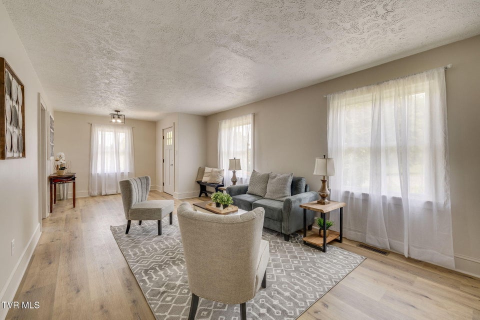 Photo #8: 53 Tremont Place