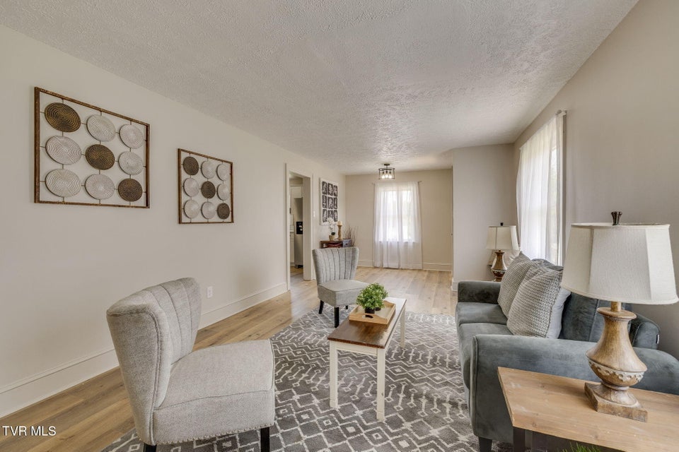 Photo #9: 53 Tremont Place
