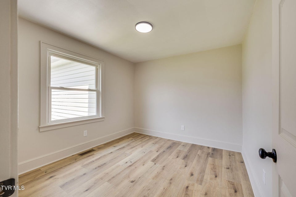 Photo #16: 53 Tremont Place