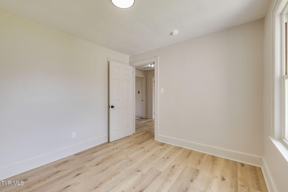 Photo #17: 53 Tremont Place