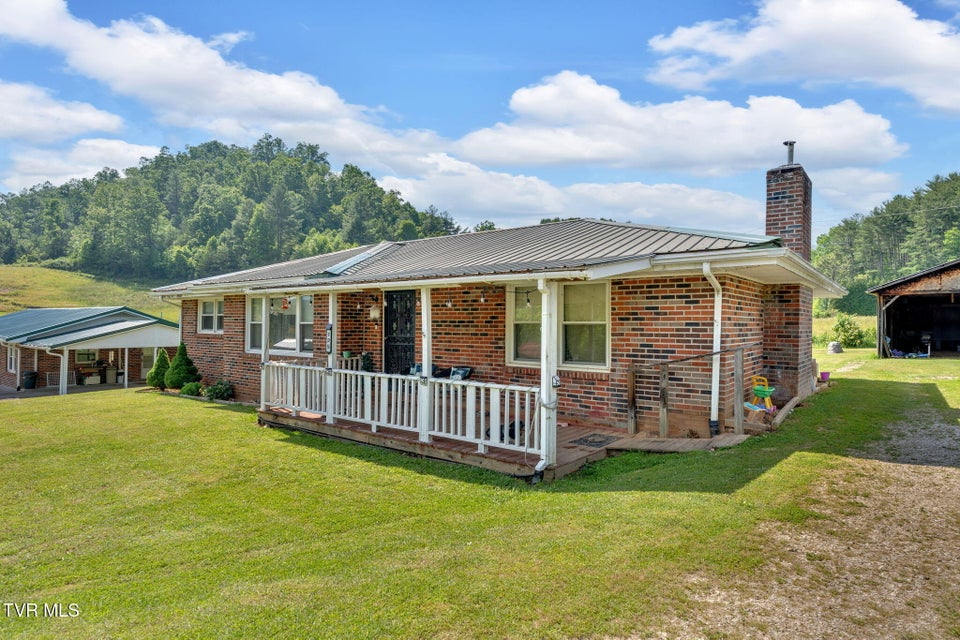 Photo #18: 125 Dogwood Lane