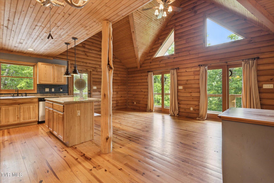 Photo #8: 9245 Mendota Road
