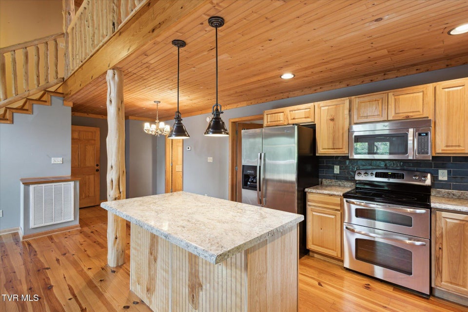 Photo #10: 9245 Mendota Road