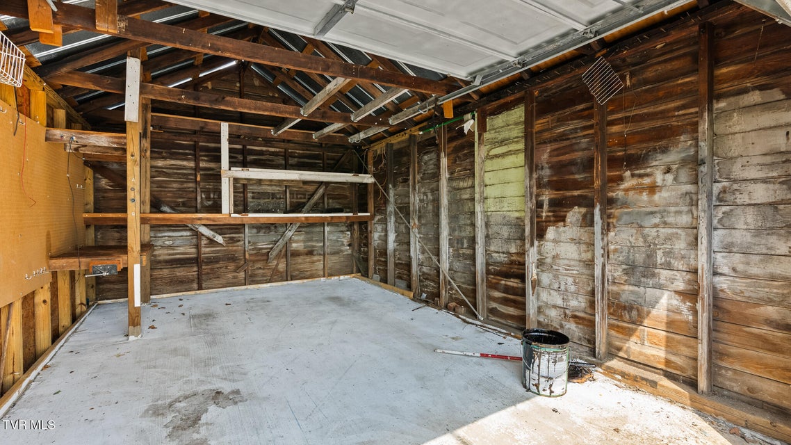 Photo #5: 1302 Chestnut Street