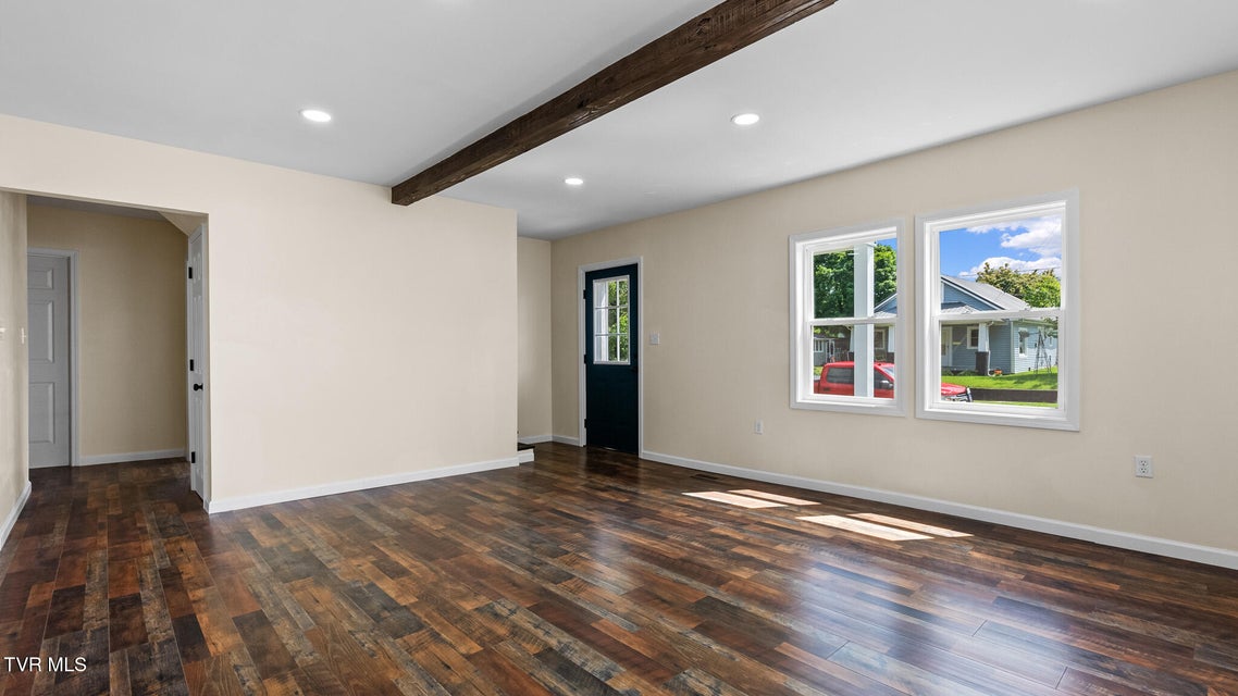Photo #11: 1302 Chestnut Street