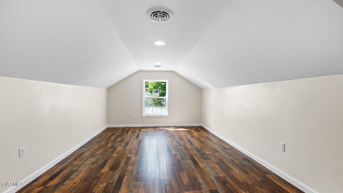 Photo #25: 1302 Chestnut Street