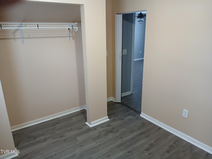 Photo #17: 1318 Willow Street