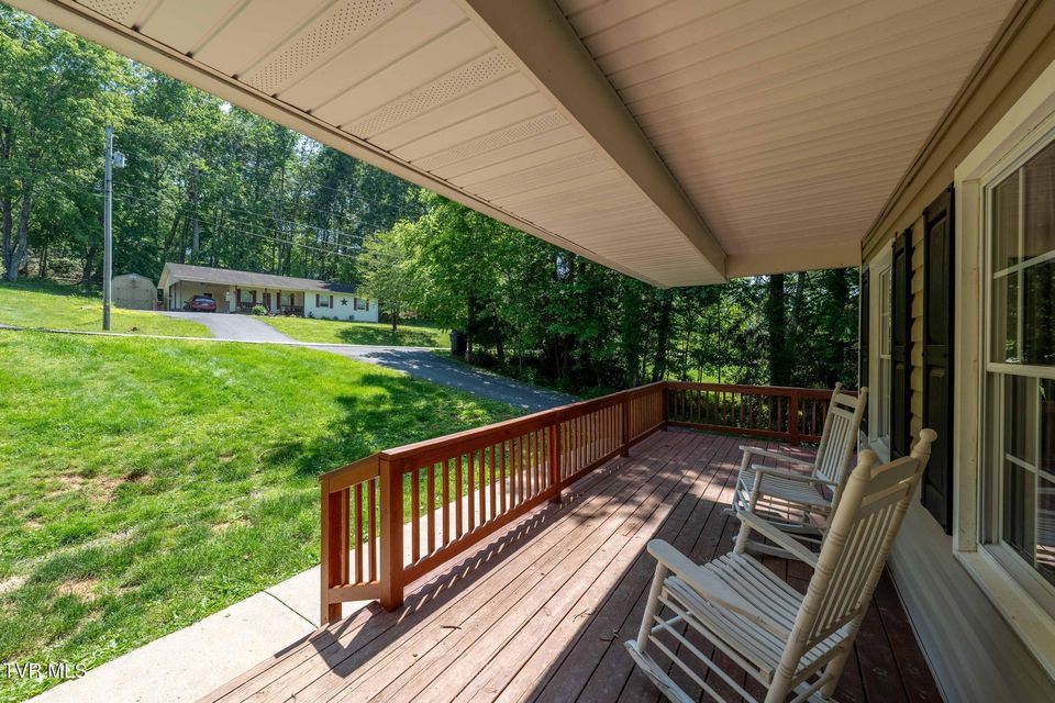 Photo #7: 699 Hemlock Street