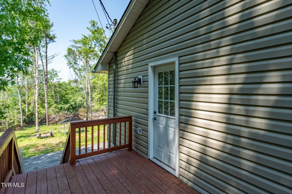 Photo #10: 699 Hemlock Street