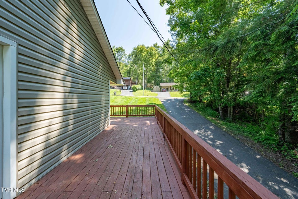 Photo #11: 699 Hemlock Street