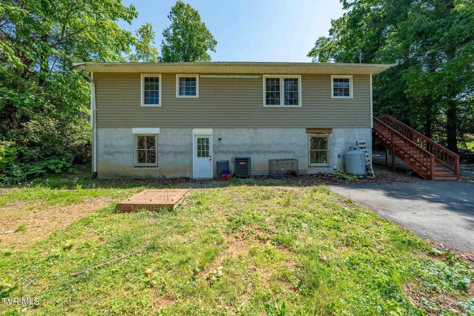Photo #14: 699 Hemlock Street