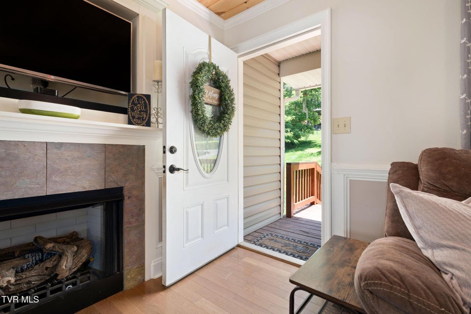 Photo #20: 699 Hemlock Street