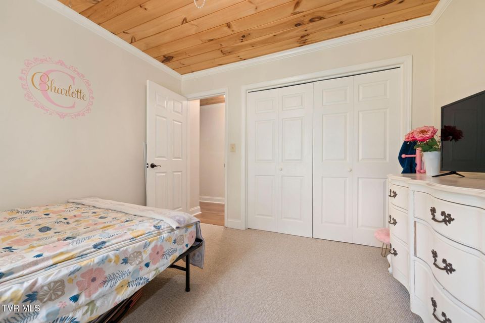Photo #36: 699 Hemlock Street