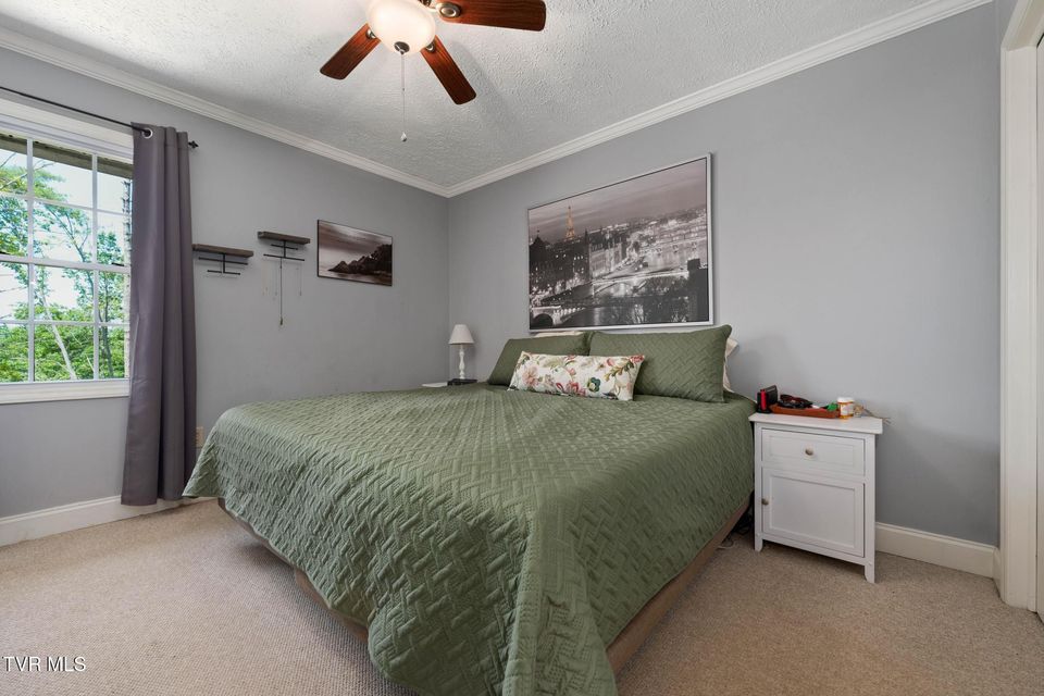 Photo #37: 699 Hemlock Street