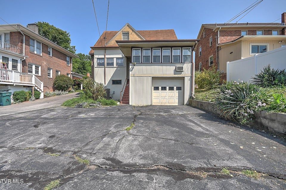 Photo #40: 718 Arlington Avenue