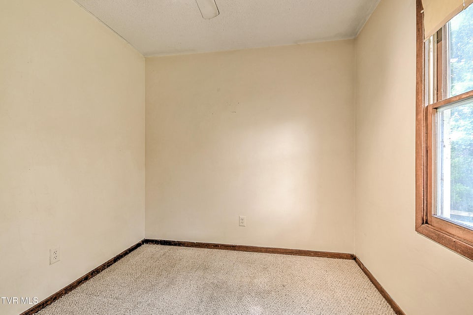 Photo #24: 609 Oakland Court