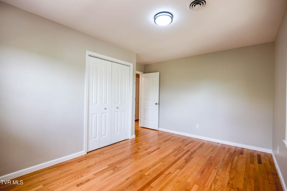 Photo #15: 1403 Brentwood Drive