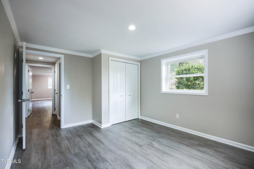 Photo #18: 1403 Brentwood Drive