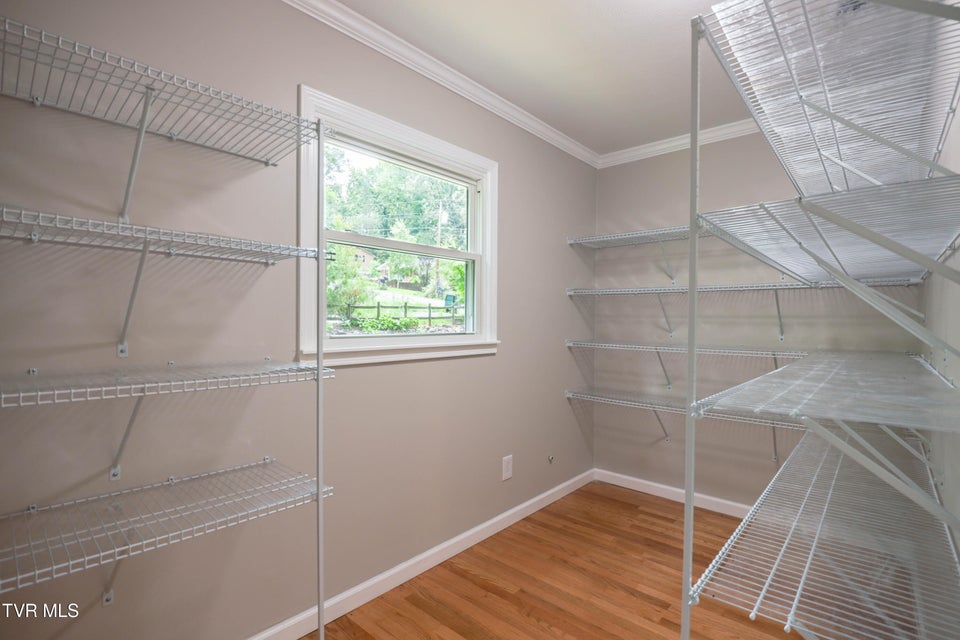 Photo #10: 1403 Brentwood Drive