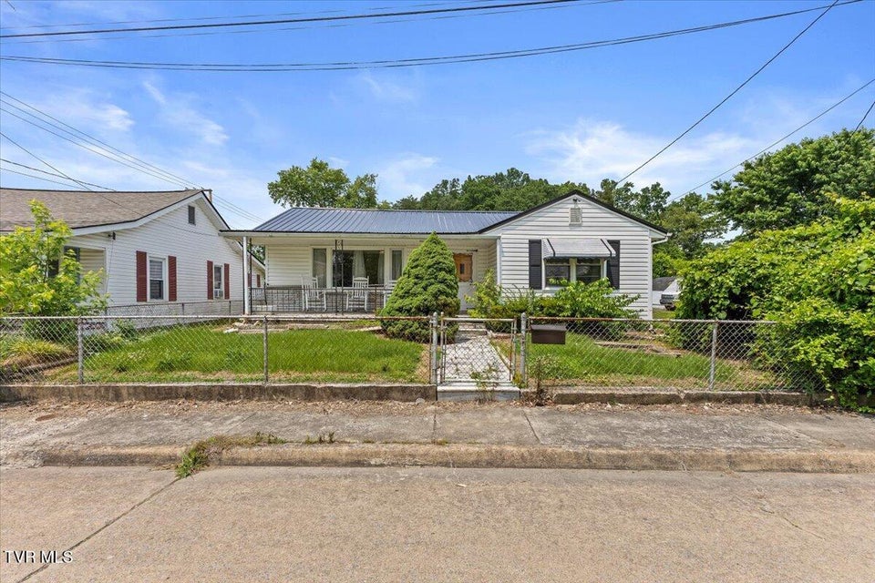 Photo #2: 204 Millpond Street