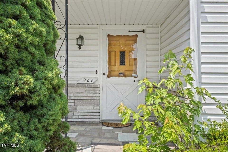 Photo #8: 204 Millpond Street
