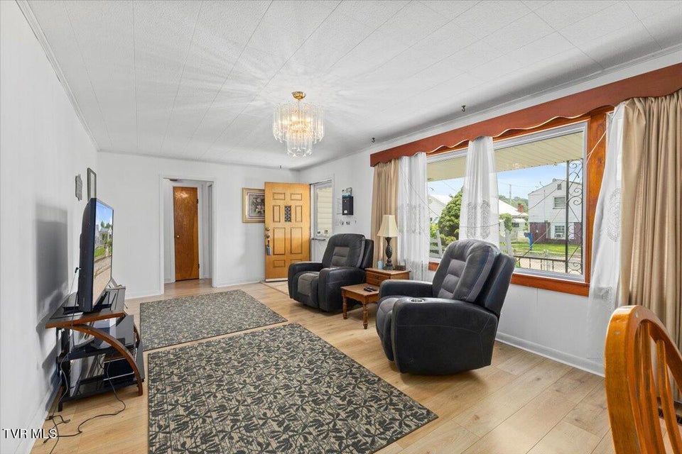 Photo #10: 204 Millpond Street