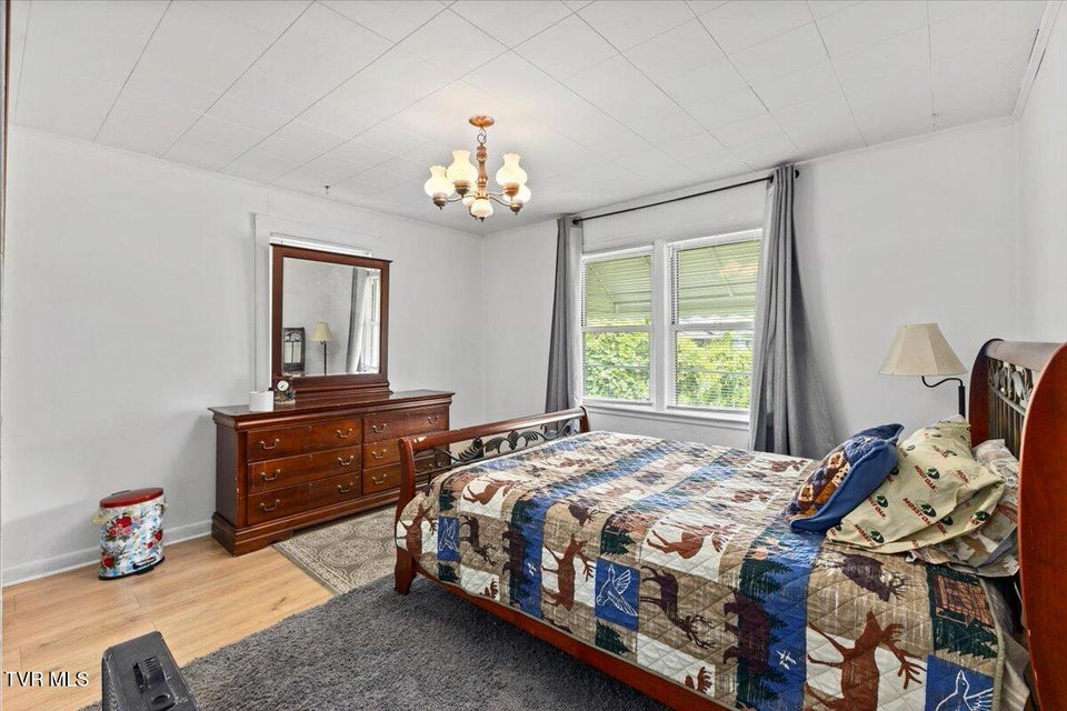 Photo #15: 204 Millpond Street