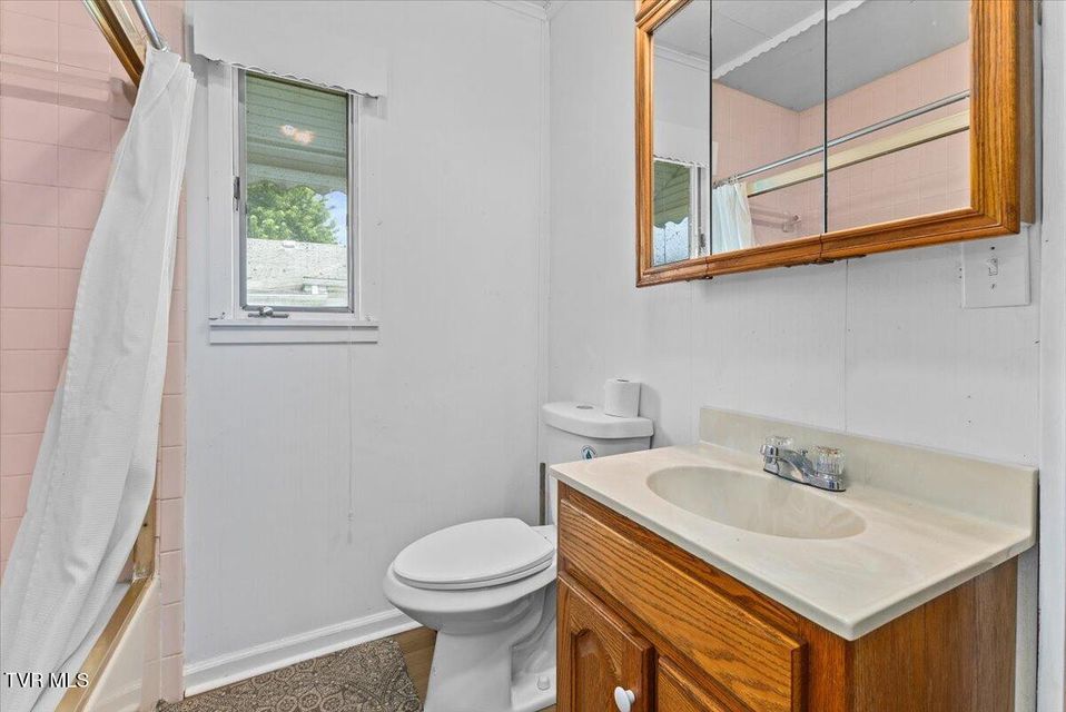 Photo #17: 204 Millpond Street