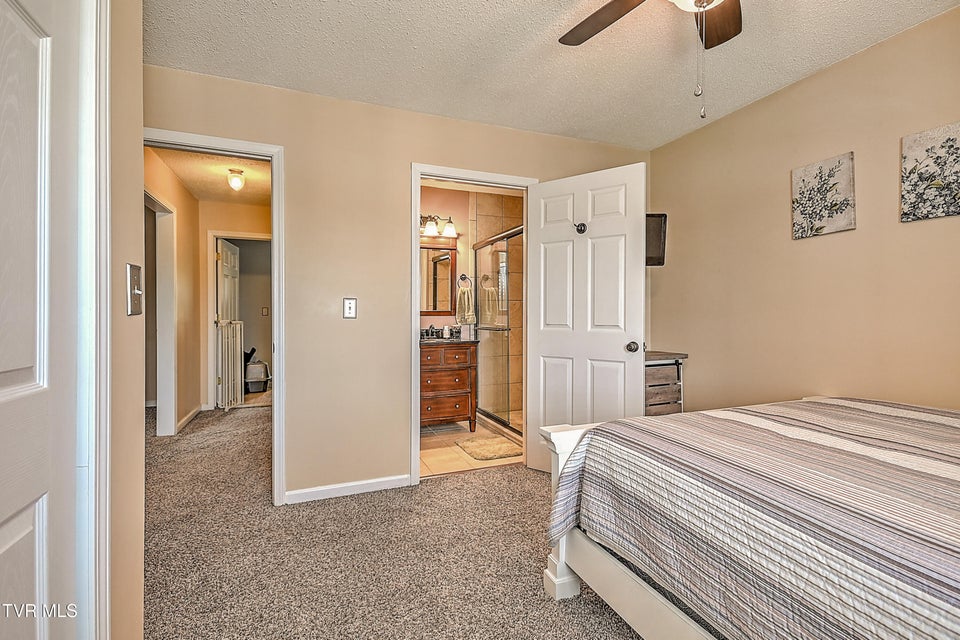 Photo #37: 111 Lucille Place