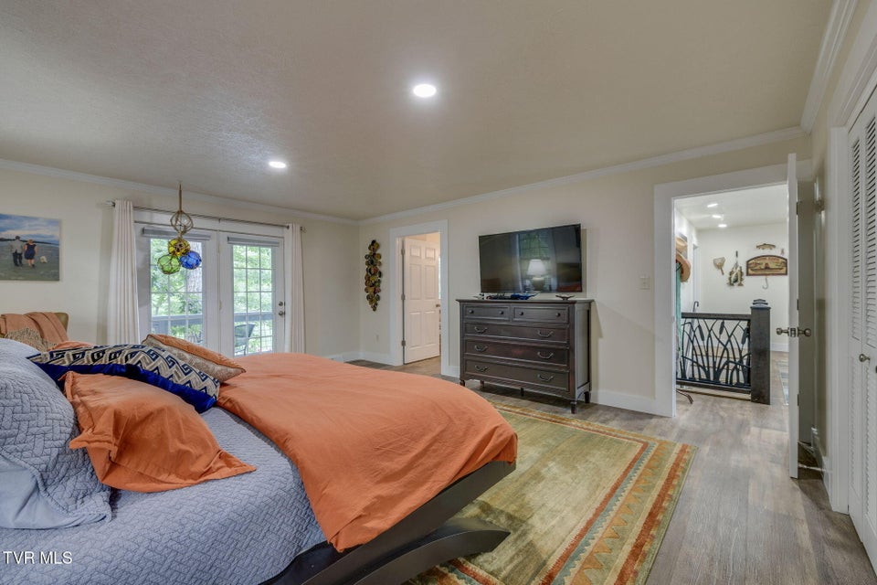 Photo #19: 142 Lake Haven Drive