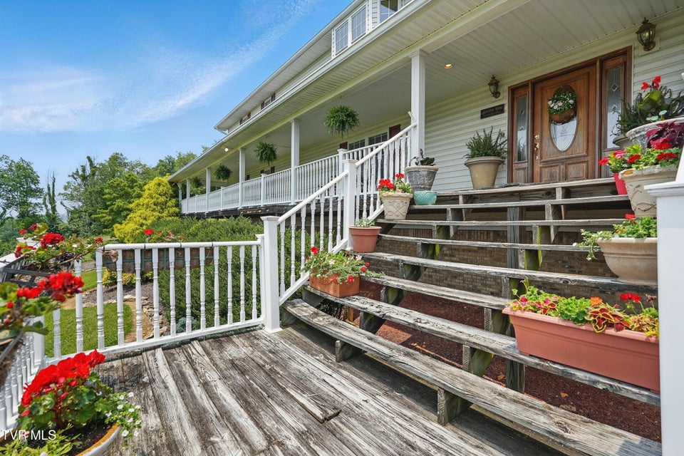 Photo #11: 4296 Bloomingdale Road