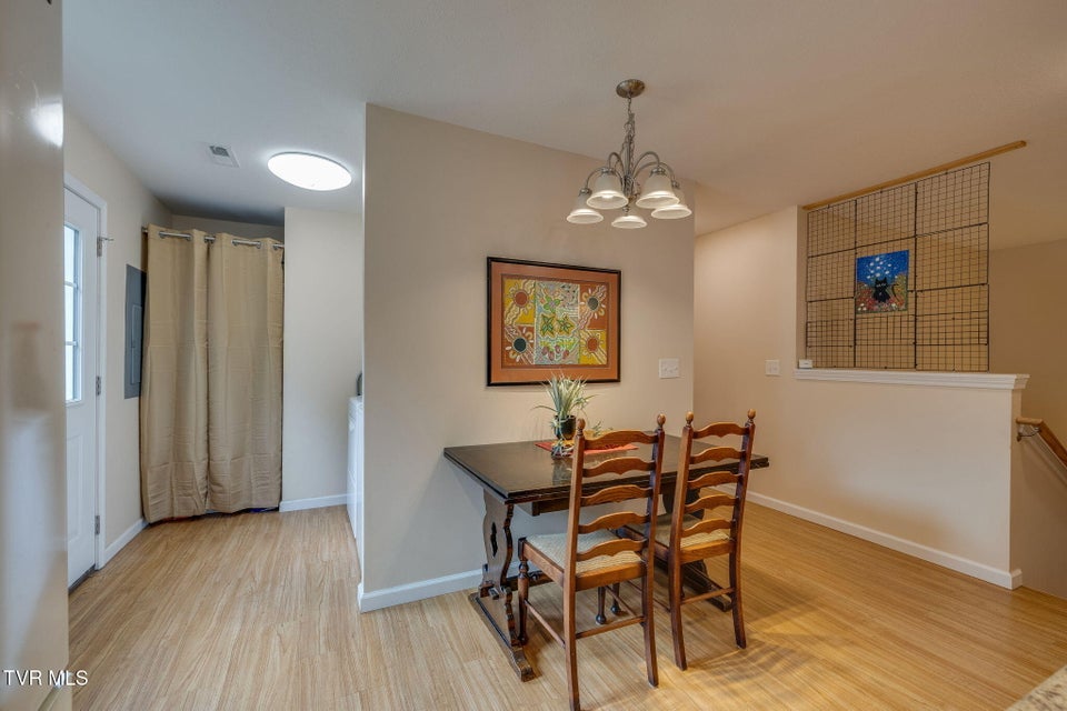Photo #10: 306 Chestnut Street
