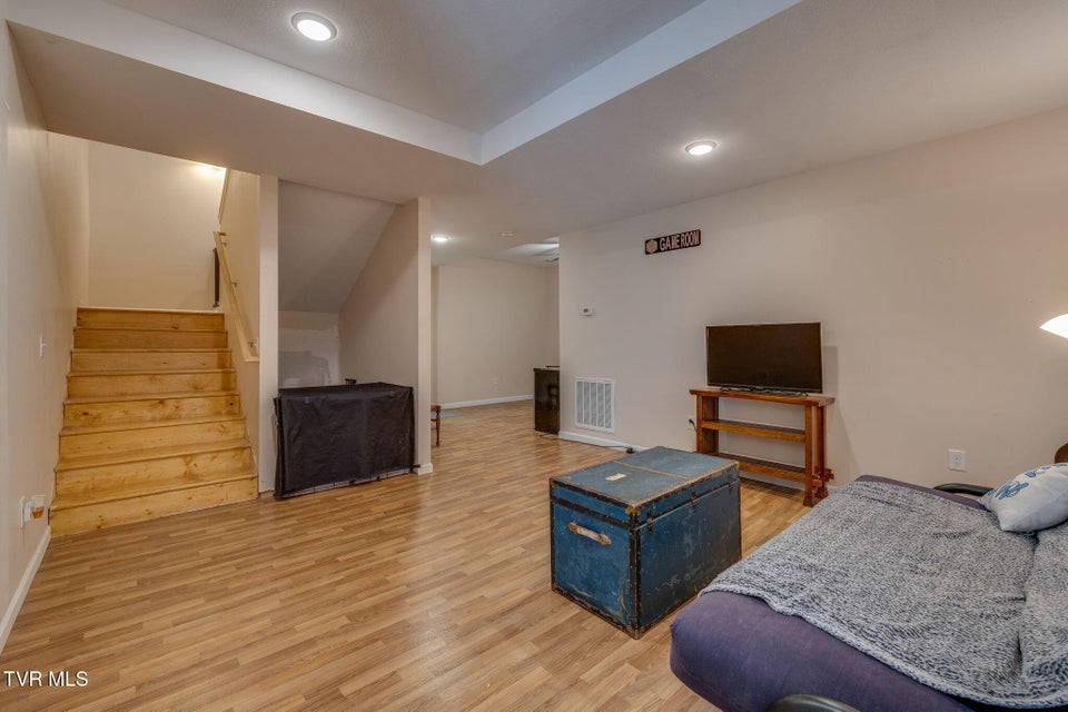 Photo #22: 306 Chestnut Street