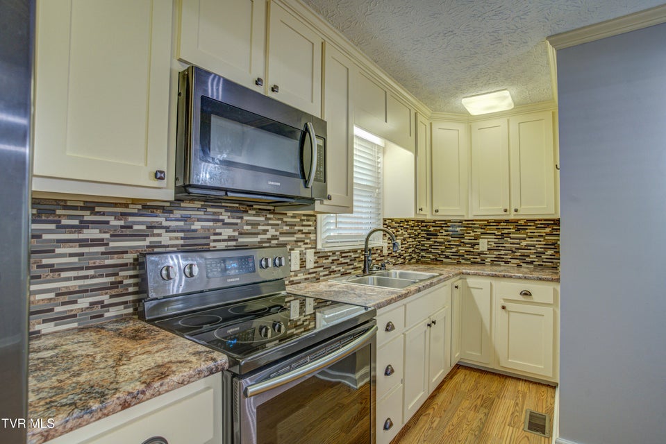 Photo #30: 421 Highland Street