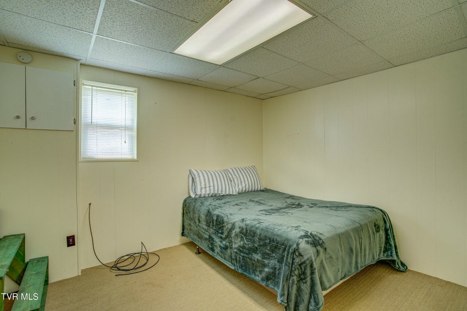 Photo #31: 421 Highland Street