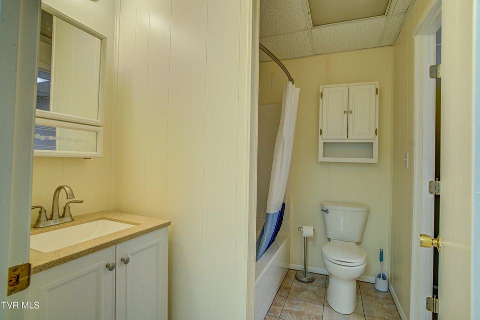 Photo #34: 421 Highland Street