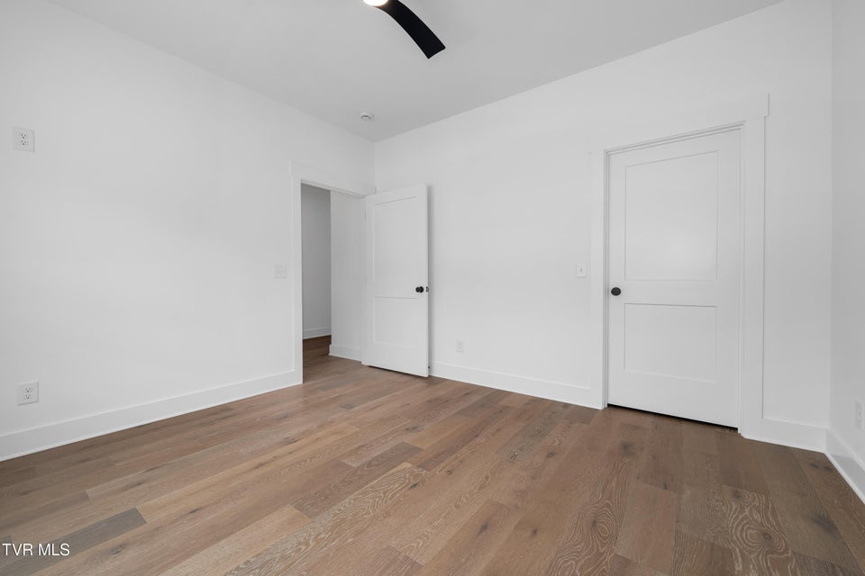 Photo #10: 272 Winston Place