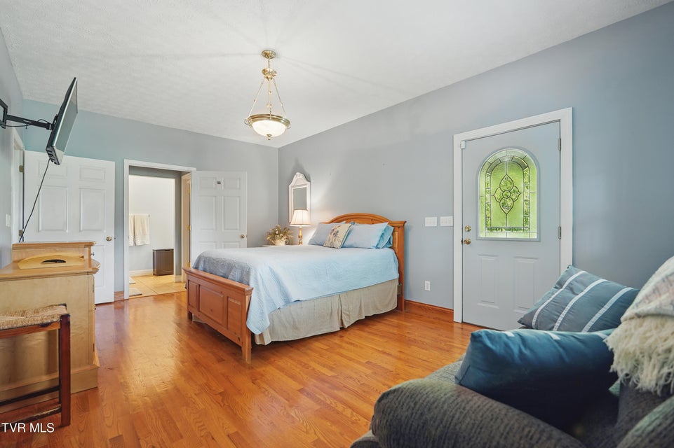 Photo #27: 4296 Bloomingdale Road