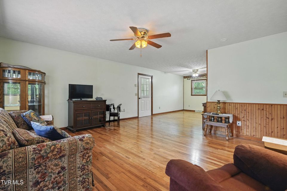 Photo #8: 301 Highland Road