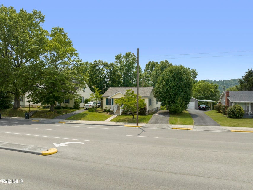 Photo #37: 2012 Euclid Avenue