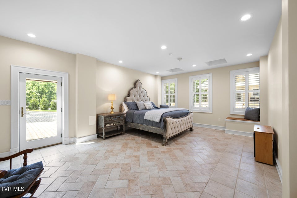 Photo #64: 408 Fairway Estates Drive