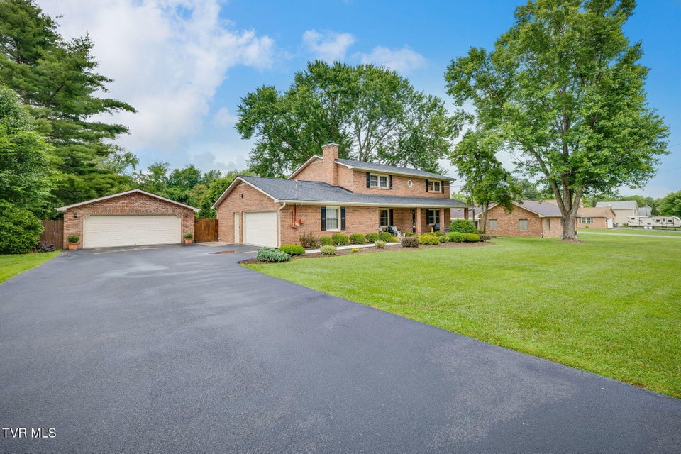 Photo #2: 405 Countryshire Court