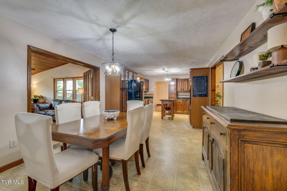 Photo #15: 405 Countryshire Court