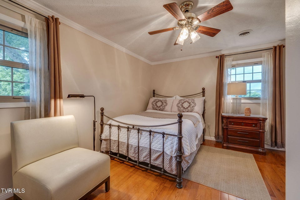 Photo #31: 405 Countryshire Court